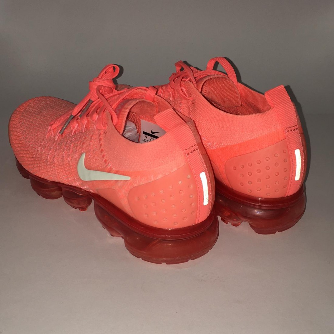 nike vapormax crimson pulse